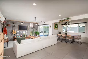 8049 N 10th St, Phoenix, AZ 85020 - Photo 3