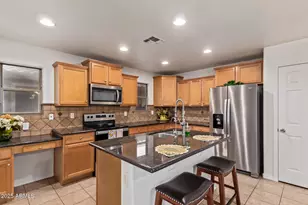 959 W Desert Hills Dr, San Tan Valley, AZ 85143 - Photo 13