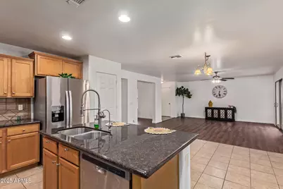 959 W Desert Hills Drive, San Tan Valley, AZ 85143 - Photo 15