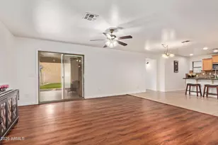 959 W Desert Hills Dr, San Tan Valley, AZ 85143 - Photo 7