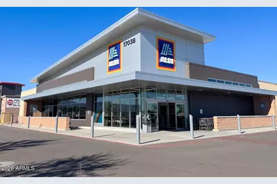 20587 N Saratoga Way, Surprise, AZ 85374 - Photo 3