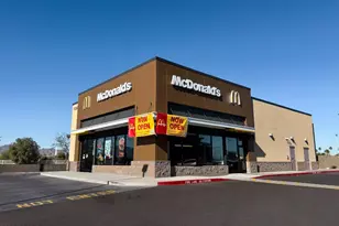 20587 N Saratoga Way, Surprise, AZ 85374 - Photo 5