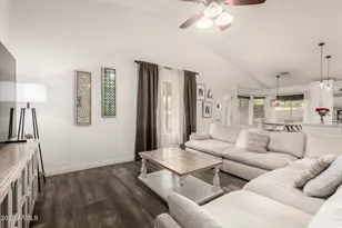 3206 S 81st Ave, Phoenix, AZ 85043 - Photo 3