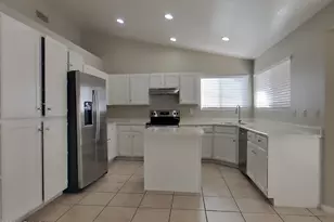 8511 W Orange Dr, Glendale, AZ 85305 - Photo 5