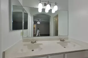 8511 W Orange Dr, Glendale, AZ 85305 - Photo 9