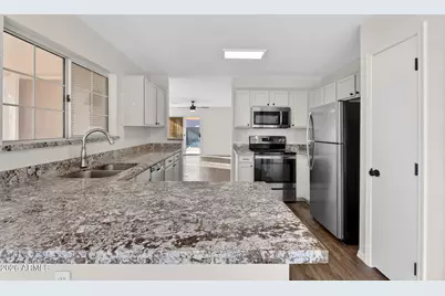 1779 E Oakland Street, Chandler, AZ 85225 - Photo 11