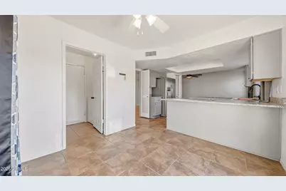 6233 W Desert Hills Drive, Glendale, AZ 85304 - Photo 19