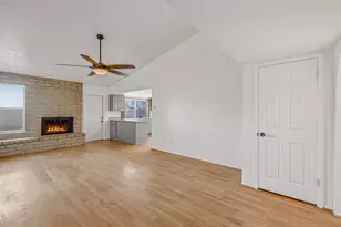 6233 W Desert Hills Dr, Glendale, AZ 85304 - Photo 21