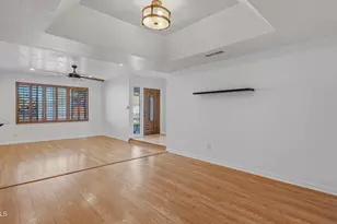 6233 W Desert Hills Dr, Glendale, AZ 85304 - Photo 13