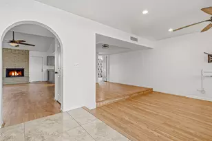 6233 W Desert Hills Dr, Glendale, AZ 85304 - Photo 3