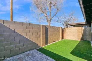 1808 E Center Ln, Tempe, AZ 85281 - Photo 21