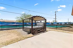 9343 W Pineveta Dr, Arizona City, AZ 85123 - Photo 25