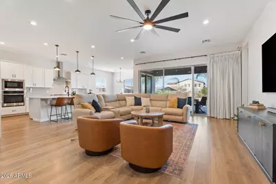 10508 S 48th Glen, Laveen, AZ 85339 - Photo 3