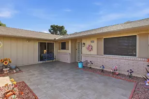 10631 W Roundelay Cir, Sun City, AZ 85351 - Photo 11