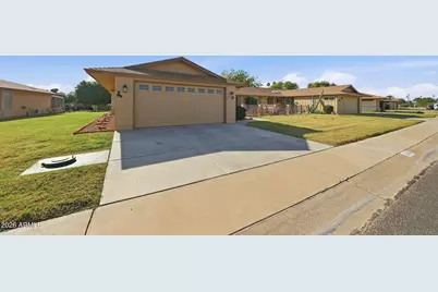 10631 W Roundelay Circle, Sun City, AZ 85351 - Photo 9