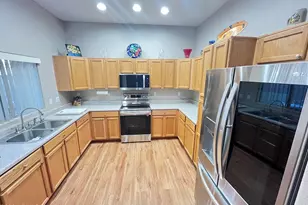 15668 N 79th Dr, Peoria, AZ 85382 - Photo 3