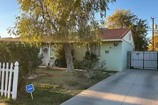 6108 W Pinchot Ave, Phoenix, AZ 85033 - Photo 11