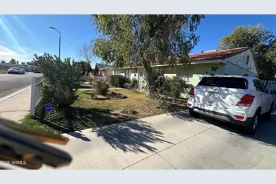 6108 W Pinchot Avenue, Phoenix, AZ 85033 - Photo 5