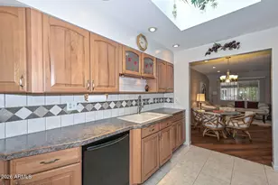 10734 W El Capitan Cir, Sun City, AZ 85351 - Photo 21