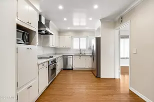 3421 E Camelback Rd, Phoenix, AZ 85018 - Photo 9