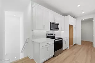 2121 W Sonoran Desert Dr, Phoenix, AZ 85085 - Photo 9