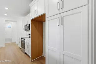 2121 W Sonoran Desert Dr, Phoenix, AZ 85085 - Photo 7