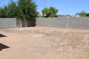 5409 S 11th St, Phoenix, AZ 85040 - Photo 13
