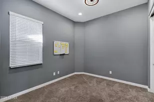 3228 E Saddletree Wy, San Tan Valley, AZ 85140 - Photo 15