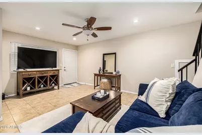 4219 N 69th Lane #1321, Phoenix, AZ 85033 - Photo 5