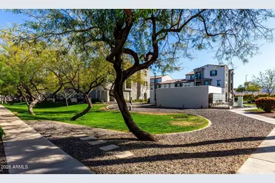 2282 E Hidalgo Avenue, Phoenix, AZ 85040 - Photo 33