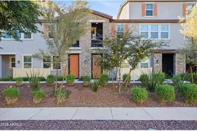 2282 E Hidalgo Avenue, Phoenix, AZ 85040 - Photo 1