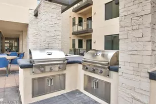 7300 E Earll Dr, Scottsdale, AZ 85251 - Photo 35