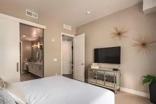 7300 E Earll Dr, Scottsdale, AZ 85251 - Photo 17