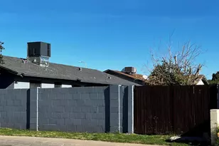 7825 W Flower St, Phoenix, AZ 85033 - Photo 19