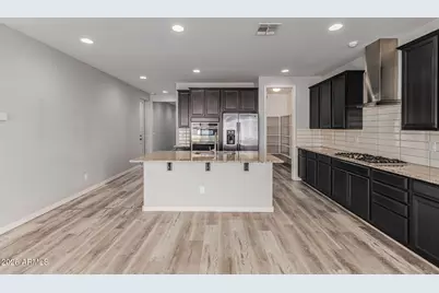 15768 W Pierce Street, Goodyear, AZ 85338 - Photo 9