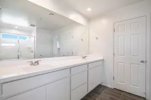 13370 W Eagle Feather Rd, Peoria, AZ 85383 - Photo 15