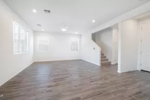 13370 W Eagle Feather Rd, Peoria, AZ 85383 - Photo 11