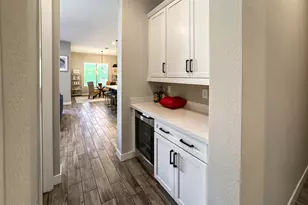 2930 E Herrera Dr, Phoenix, AZ 85050 - Photo 13