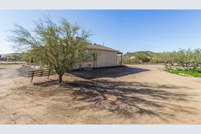 44035 N 15th Street, New River, AZ 85087 - Photo 13