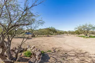 44035 N 15th St, New River, AZ 85087 - Photo 15