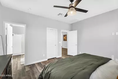 1747 E Grove Street, Phoenix, AZ 85040 - Photo 17