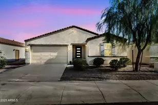 1747 E Grove St, Phoenix, AZ 85040 - Photo 1