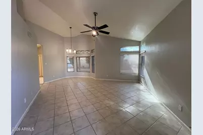 261 W Verano Place, Gilbert, AZ 85233 - Photo 3