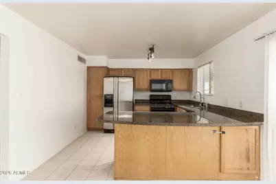 2526 E Vista Drive, Phoenix, AZ 85032 - Photo 7