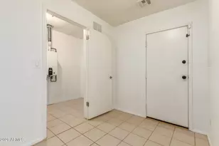 2526 E Vista Dr, Phoenix, AZ 85032 - Photo 23