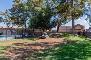 18811 N 19th Ave, Phoenix, AZ 85027 - Photo 21