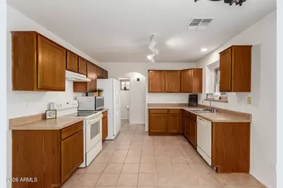 16039 N 165th Lane, Surprise, AZ 85388 - Photo 13