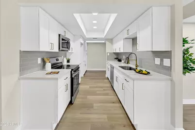 927 E Charleston Avenue, Phoenix, AZ 85022 - Photo 9