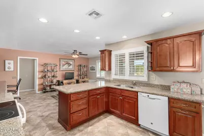 18811 N Ginger Drive, Sun City West, AZ 85375 - Photo 13