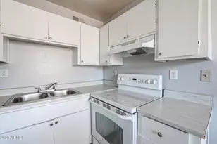 15605 N 29th St, Phoenix, AZ 85032 - Photo 13